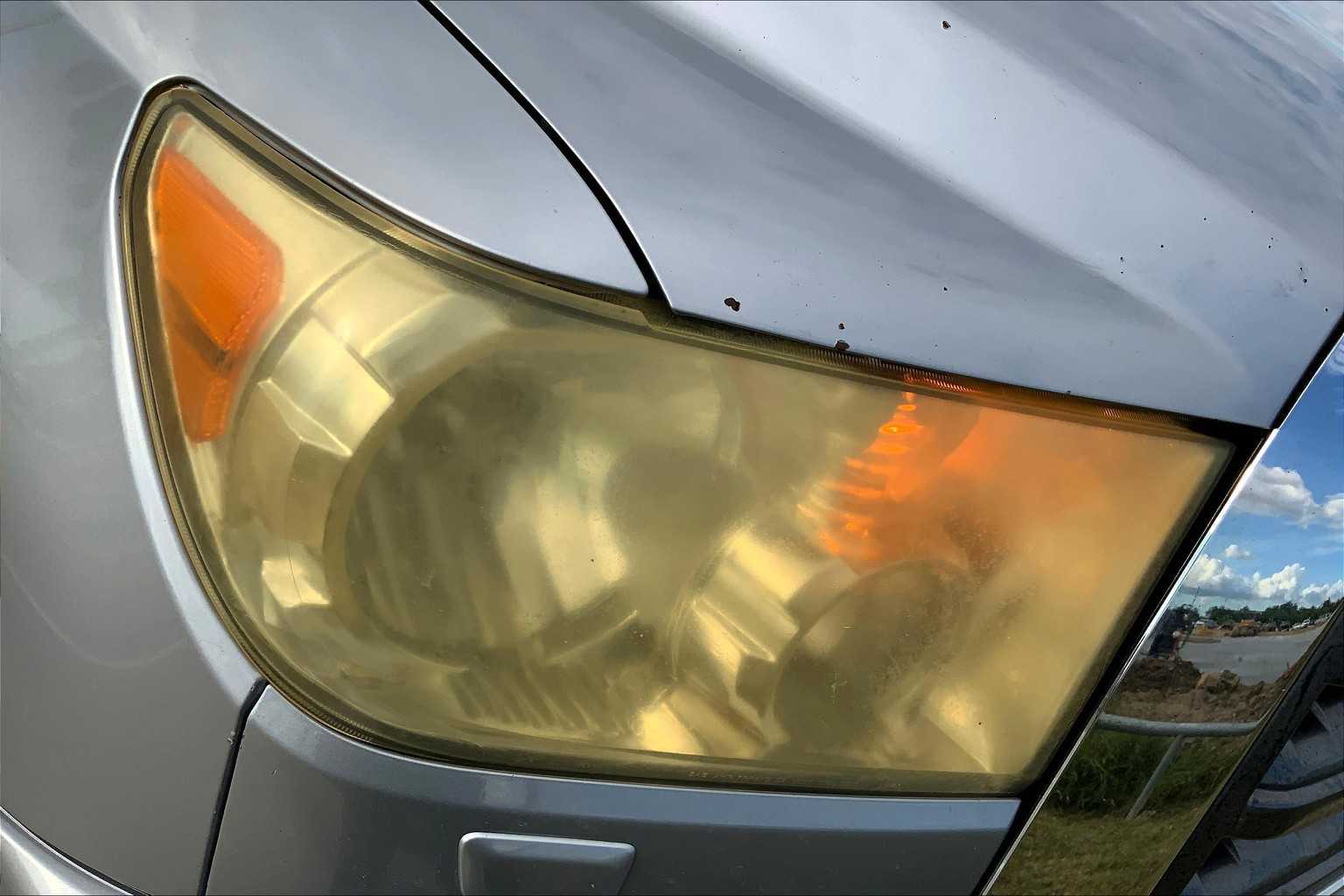 2010 Toyota Sequoia photo 23