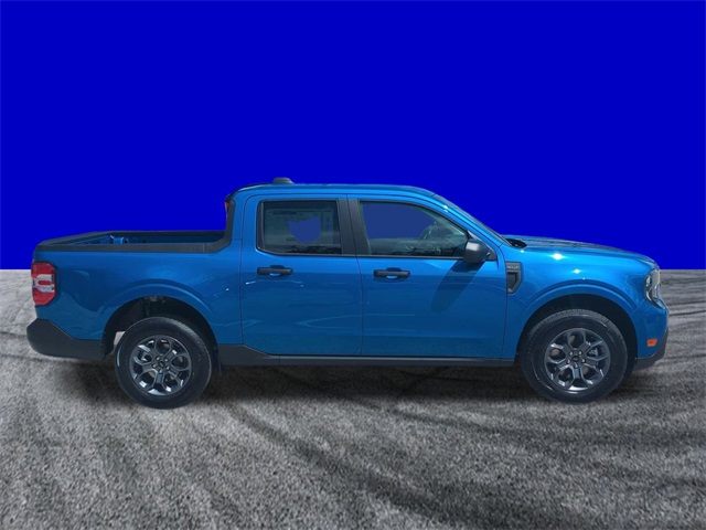 2025 Ford Maverick XLT photo 3