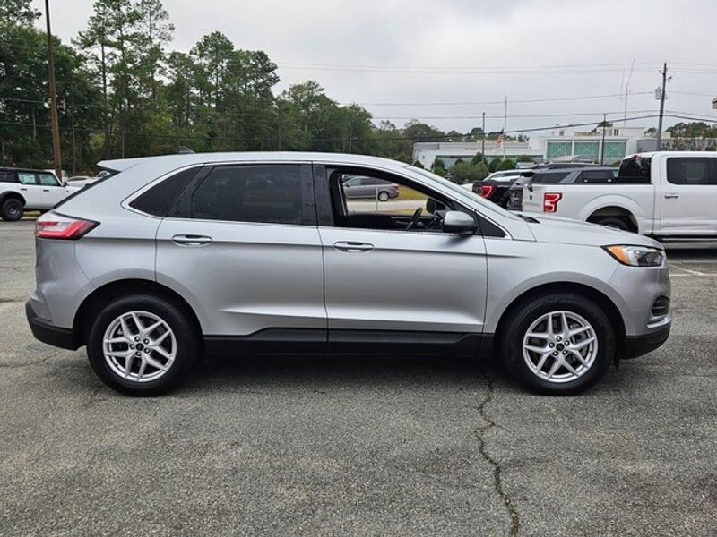 2023 Ford Edge SEL photo 12