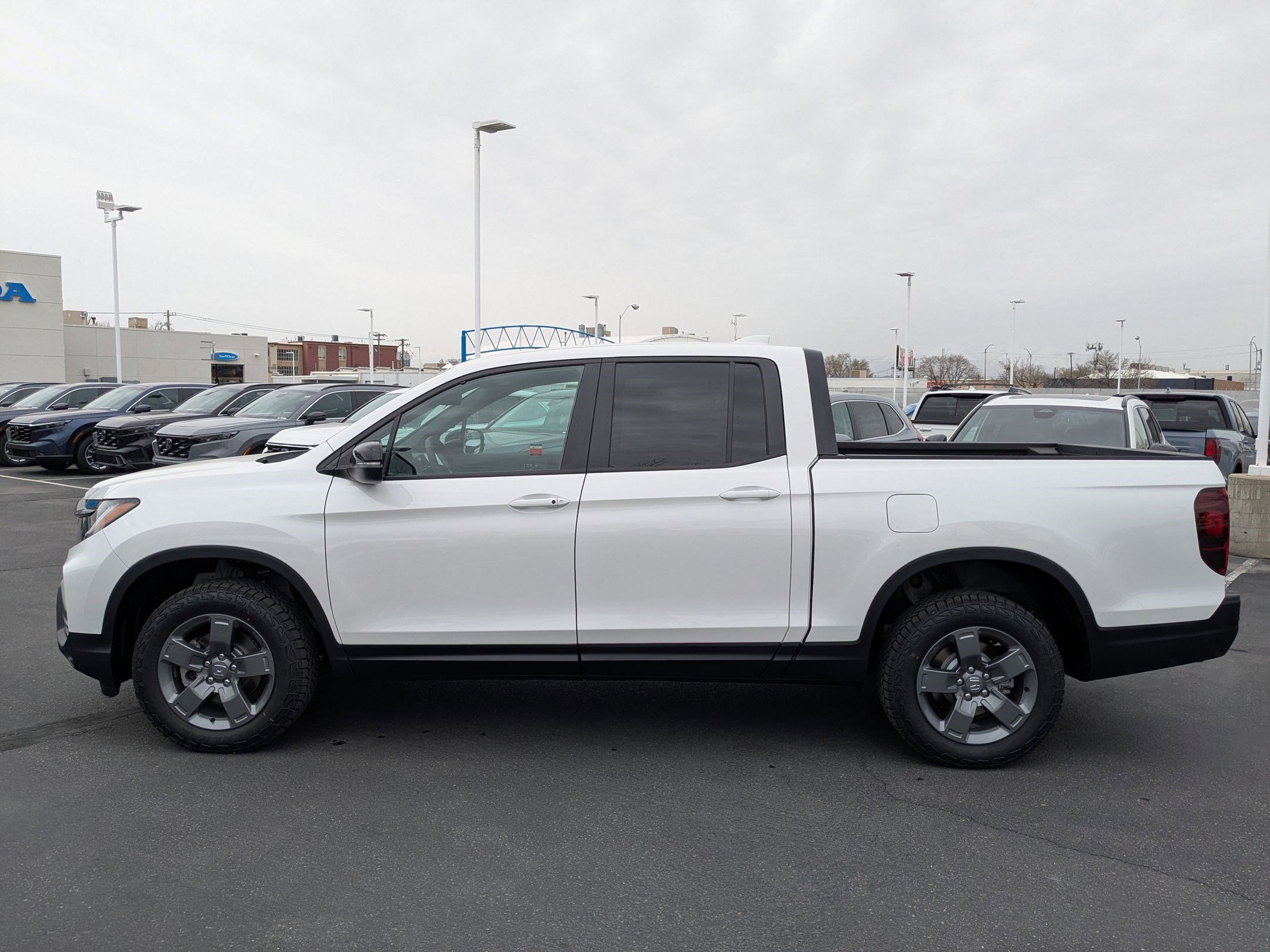 2025 Honda Ridgeline TrailSport photo 6