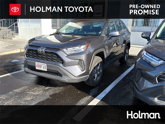 2024 Toyota RAV4 XLE's photo