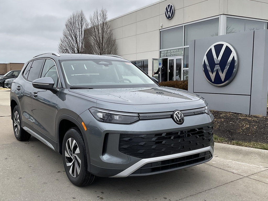 2026 Volkswagen Tiguan S's photo