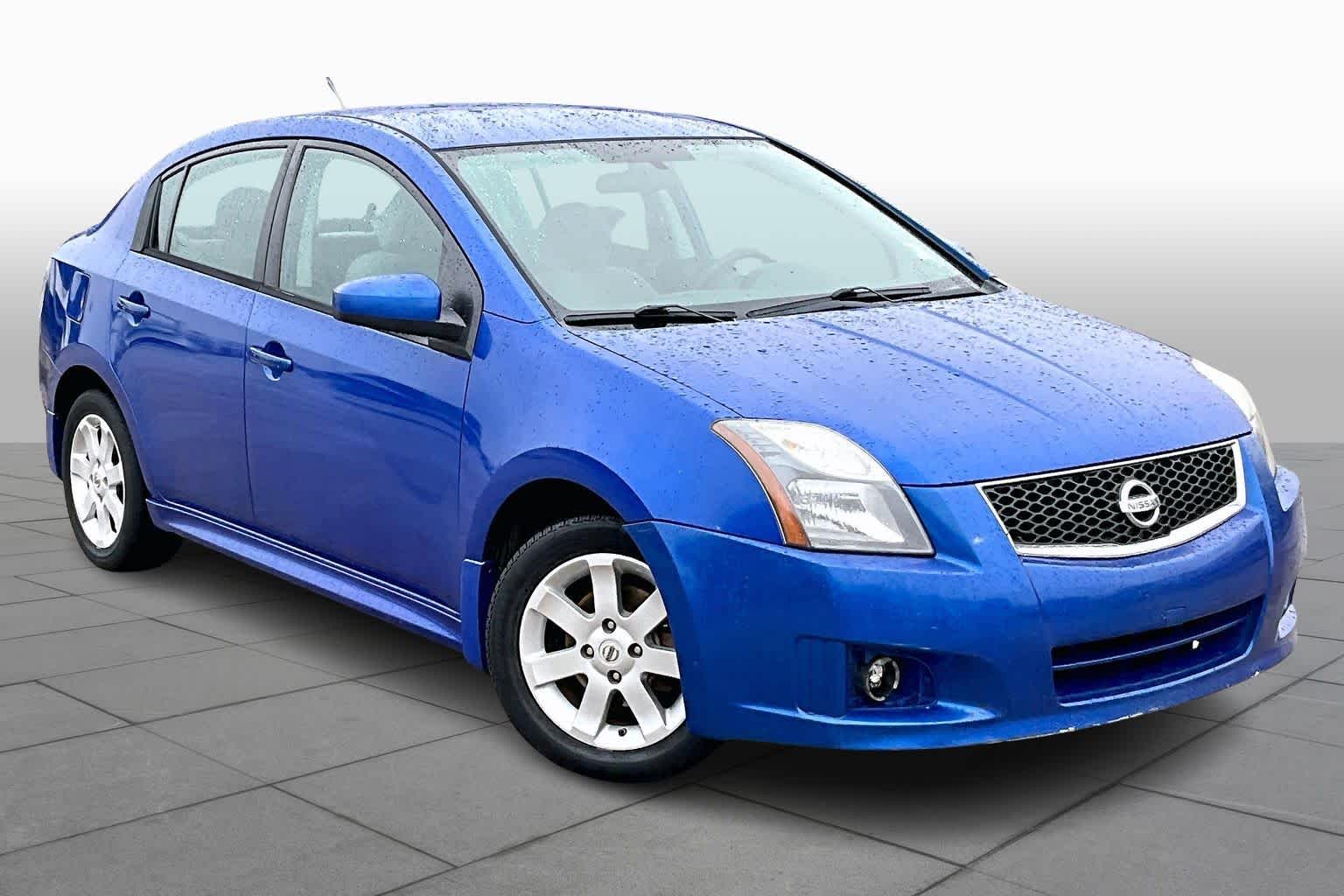 2010 Nissan Sentra 2.0 SR photo 2