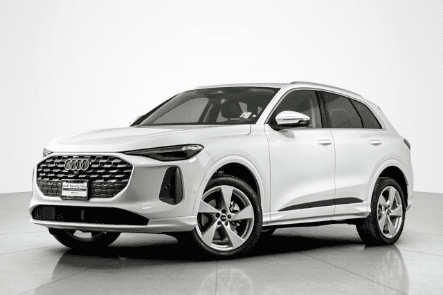 2025 Audi New Q5 Premium Plus's photo