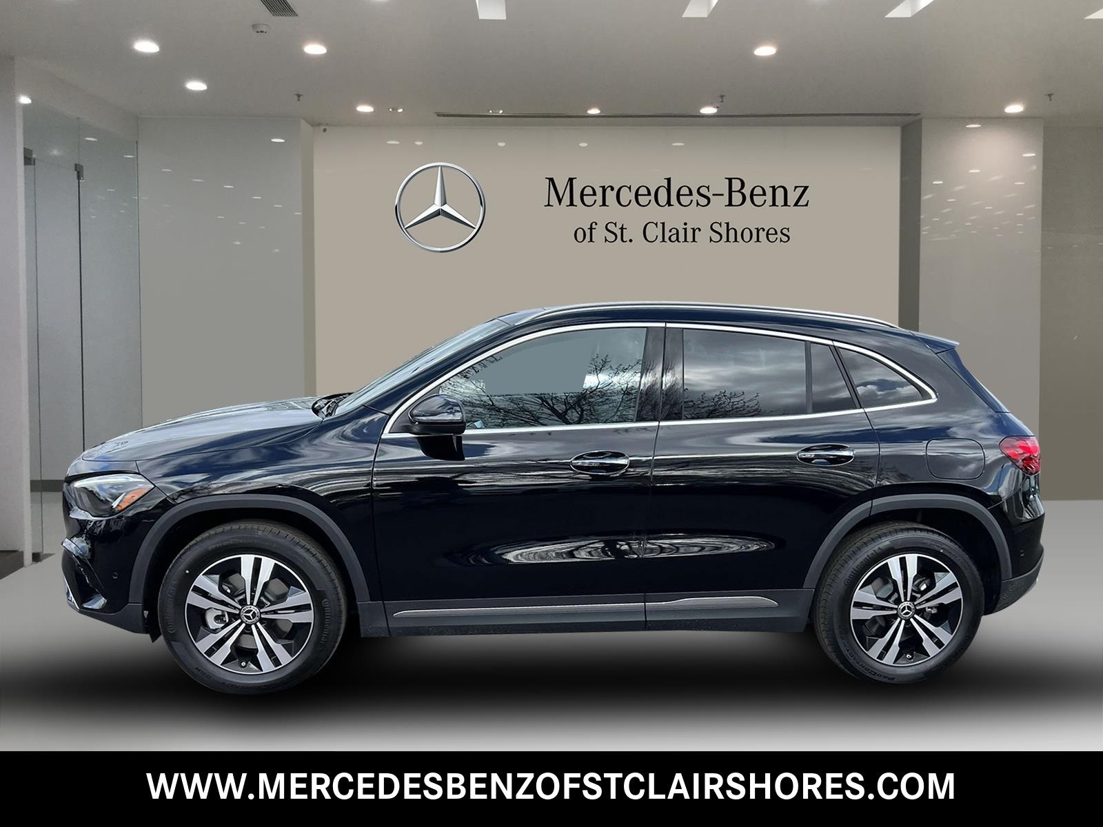 2024 Mercedes Benz GLA 250 4MATIC photo 2