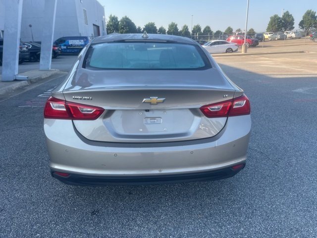 2023 Chevrolet Malibu 1LT photo 3