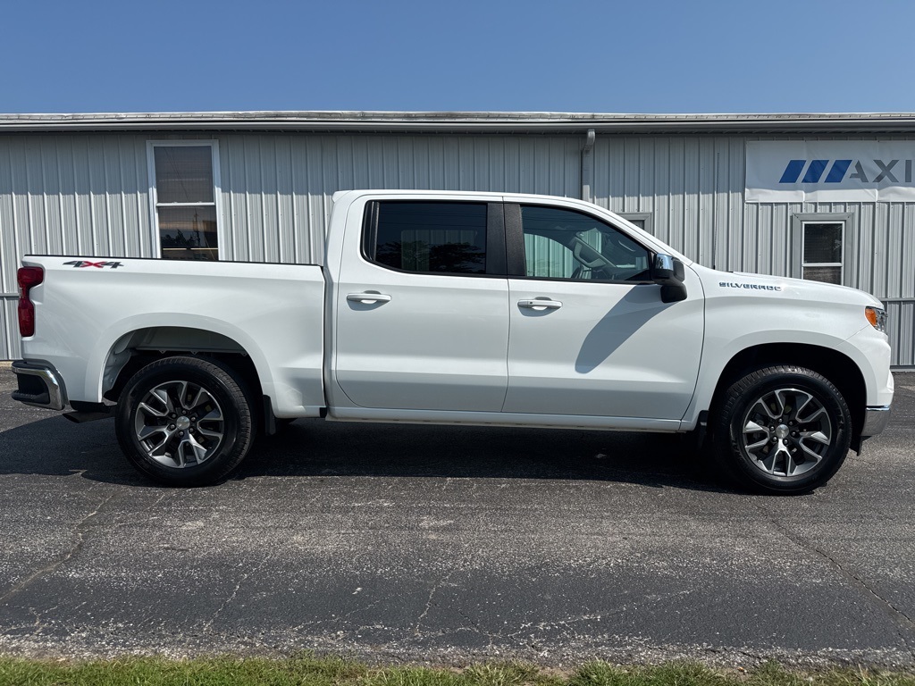 2023 Chevrolet Silverado 1500 LT photo 8