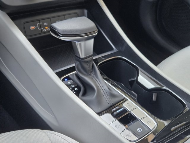 2026 Hyundai Tucson SE photo 15