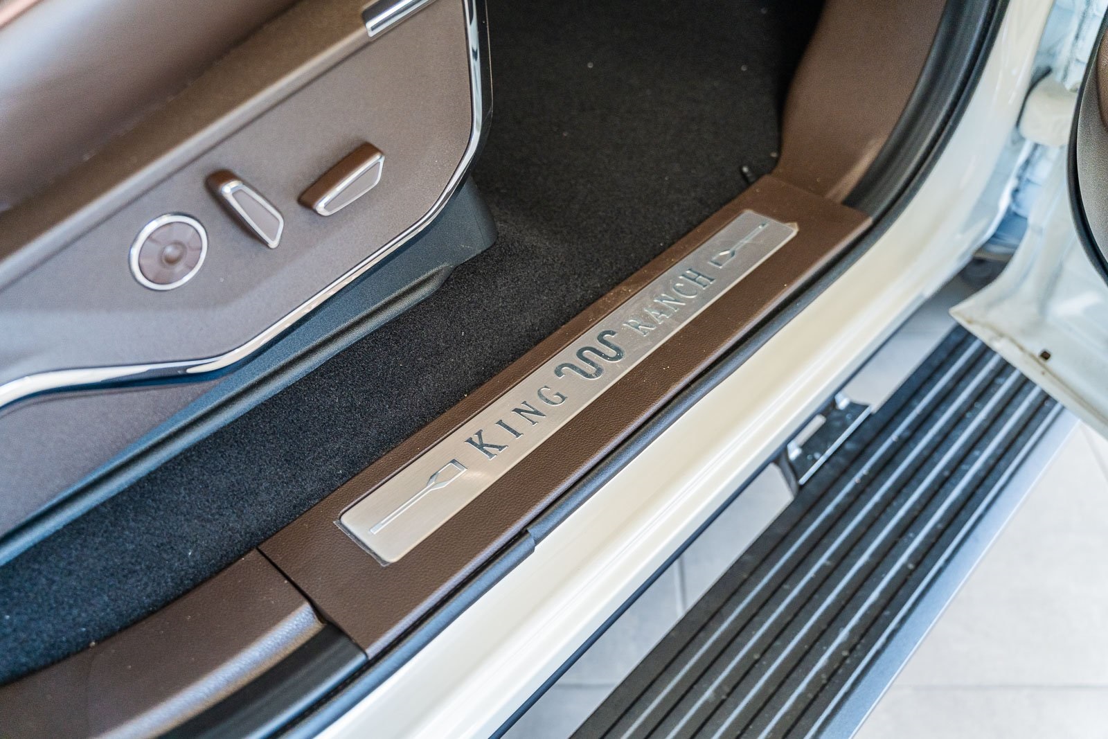 2025 Ford F-150 King Ranch photo 13