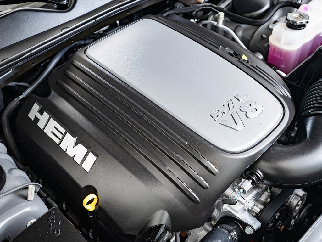 2023 Dodge Challenger R/T photo 35