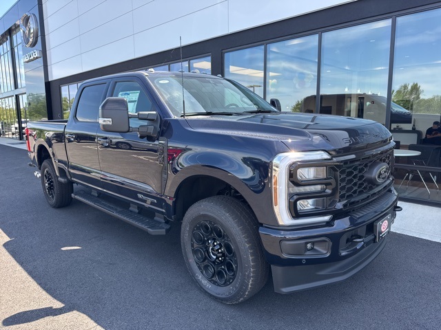 2025 Ford F-250 Super Duty Lariat's photo