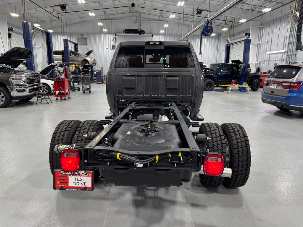2025 Ram 4500 photo 11