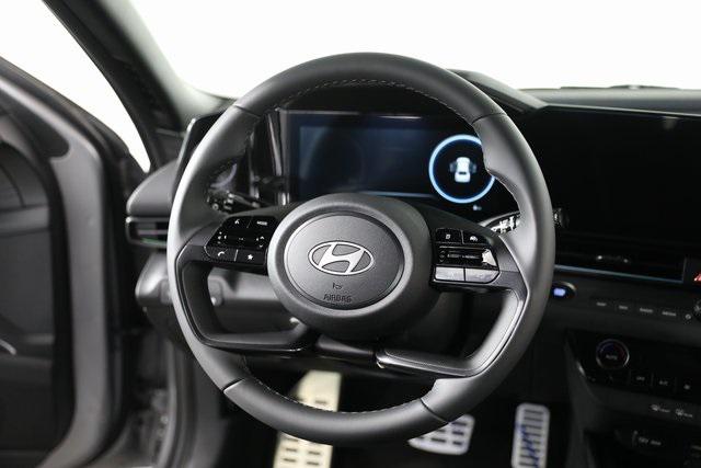 2025 Hyundai Elantra Hybrid SEL Sport photo 3