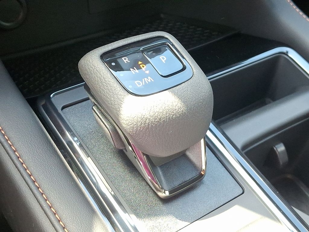 2025 Nissan Pathfinder Rock Creek photo 3