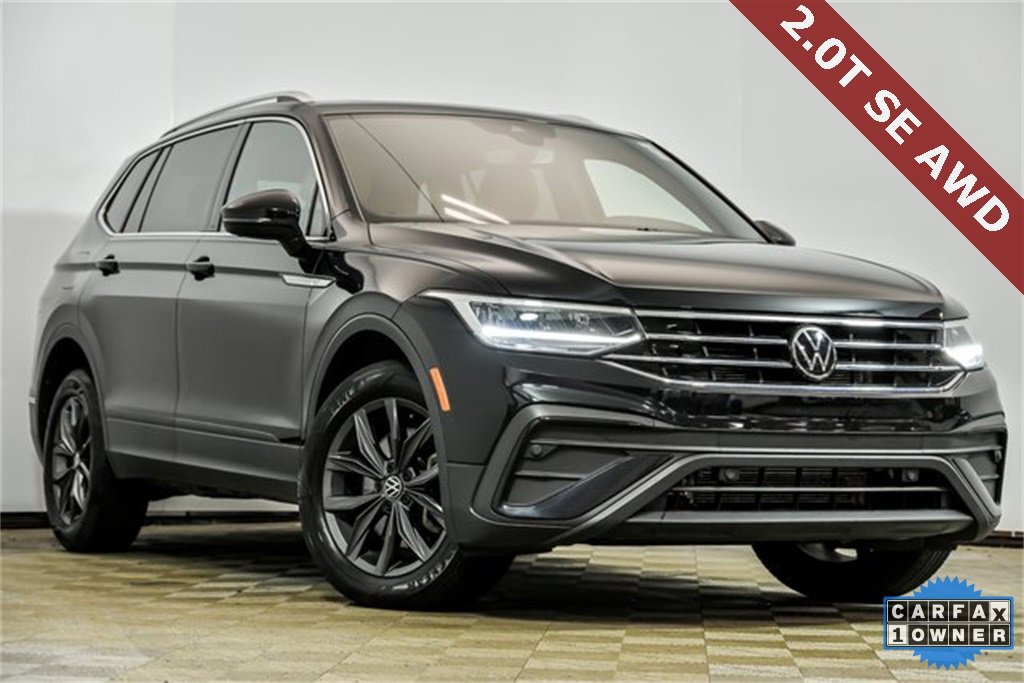 2022 Volkswagen Tiguan SE's photo