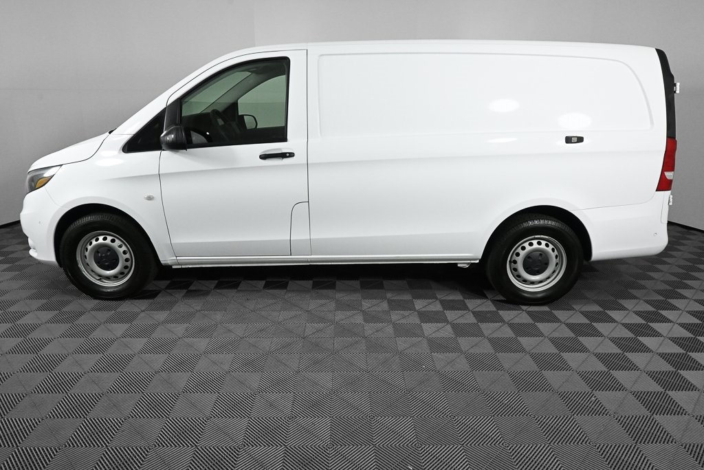 2023 Mercedes Benz Metris Cargo photo 3