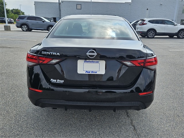 2024 Nissan Sentra S photo 9