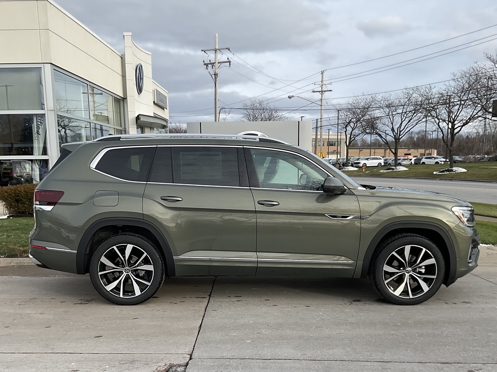 2026 Volkswagen Atlas SEL Premium R-Line photo 3