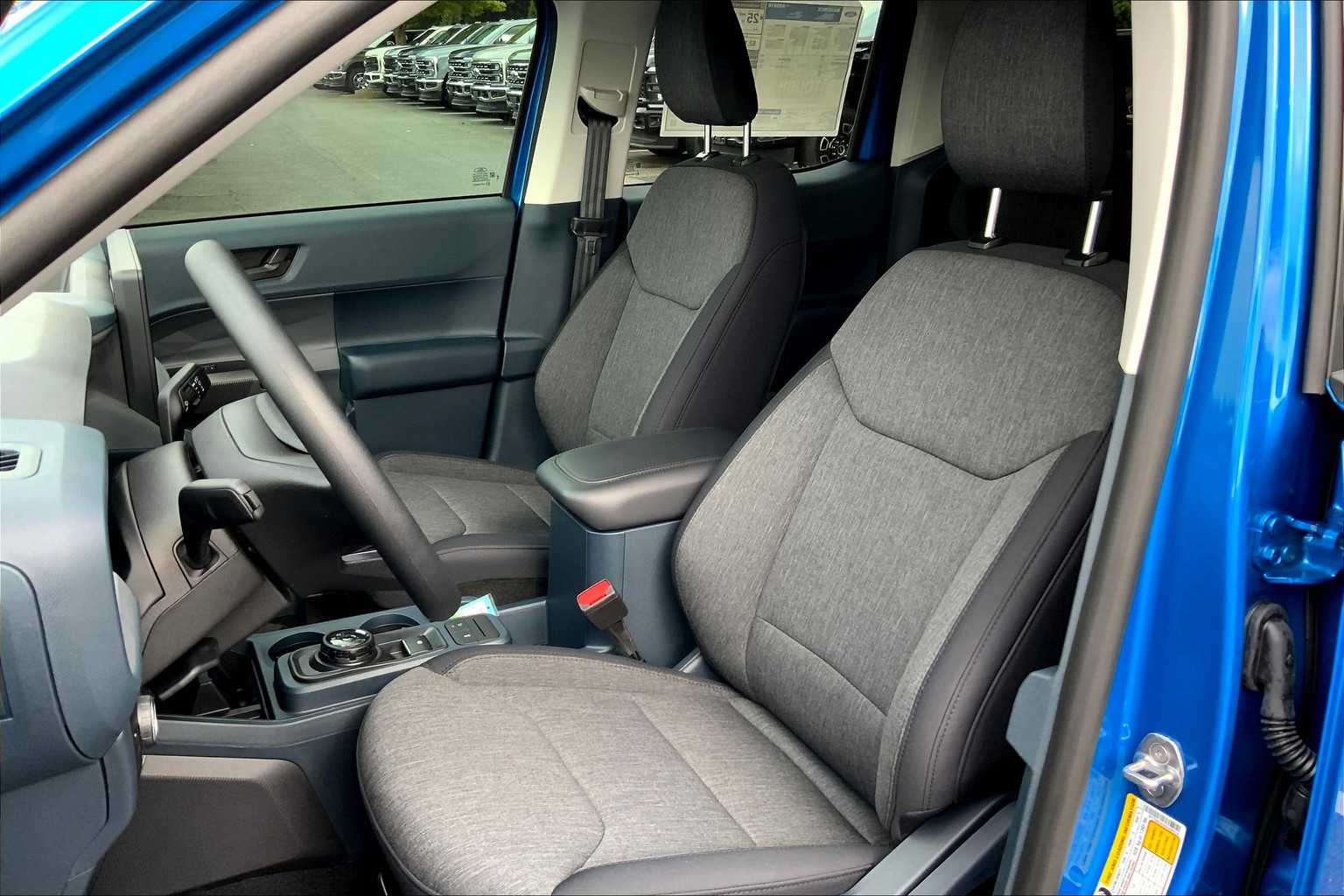 2025 Ford Maverick XLT photo 9