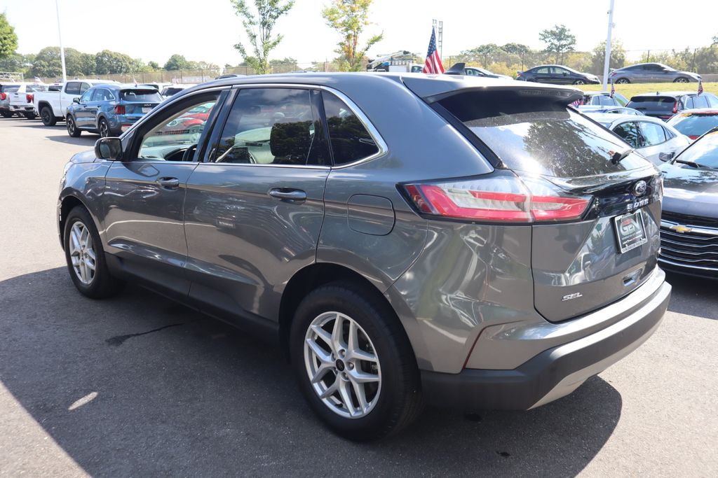 2024 Ford Edge SEL photo 7