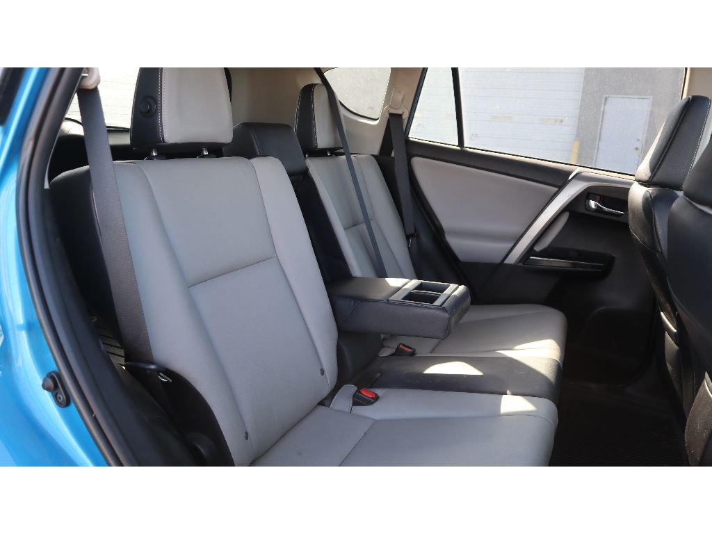 2016 Toyota RAV4 Limited photo 24