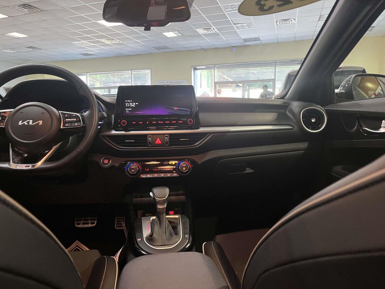 2023 Kia Forte GT-Line photo 14