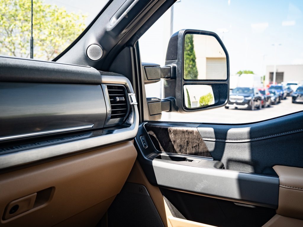 2024 Ford F-350 photo 35