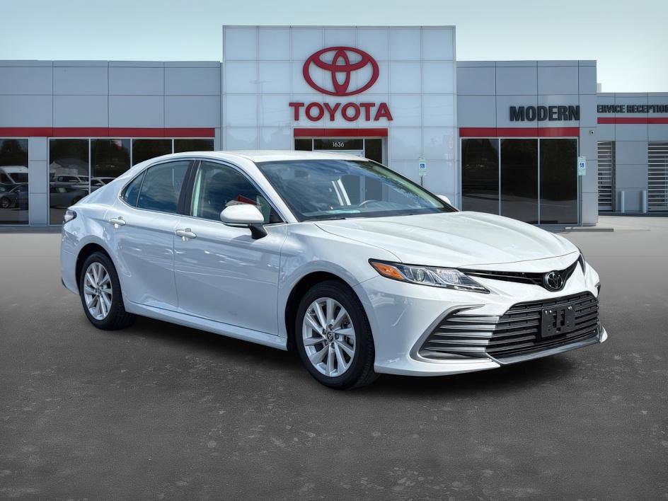 2024 Toyota Camry LE photo 3