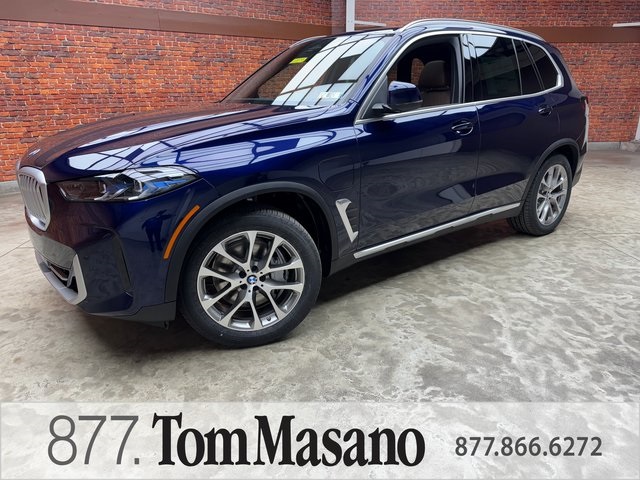 2026 BMW X5 50e's photo