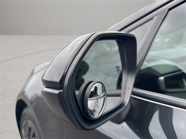 2021 Toyota Corolla LE photo 16