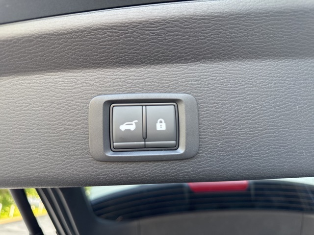 2025 Mitsubishi Outlander PHEV SE photo 27