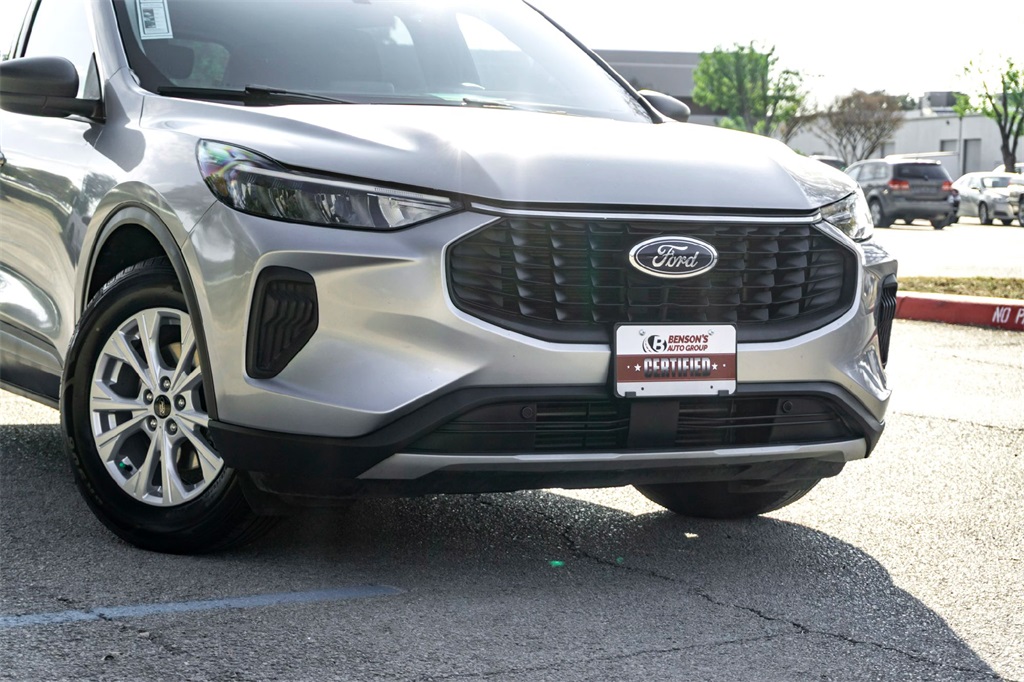 2024 Ford Escape Active photo 2