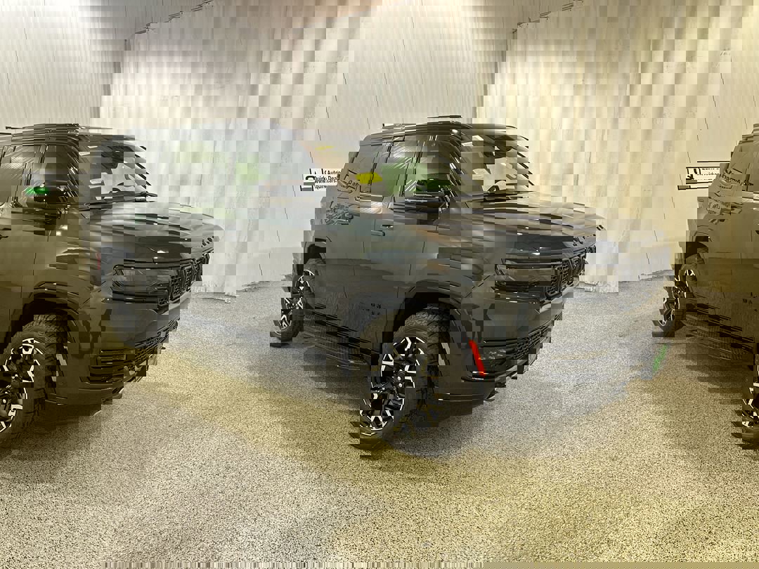 2025 Jeep Wagoneer Series II's photo