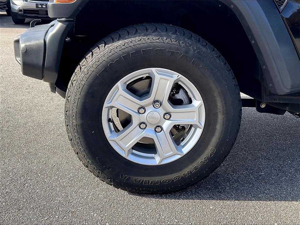 2020 Jeep Wrangler Sport S photo 7