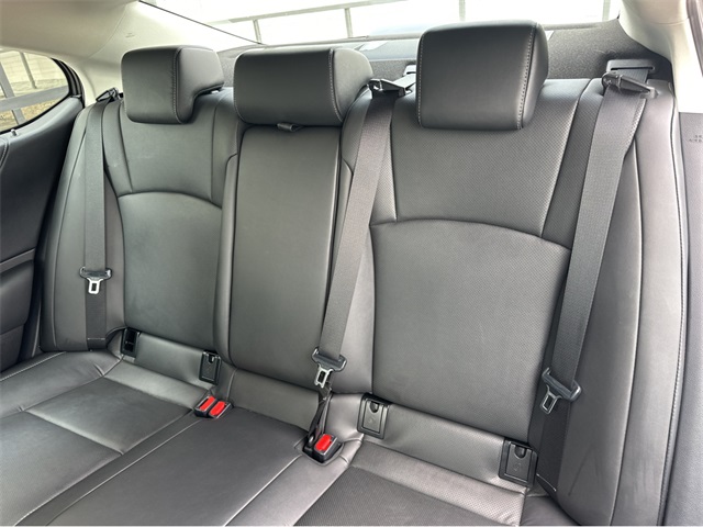2025 Lexus ES 300h Premium photo 21