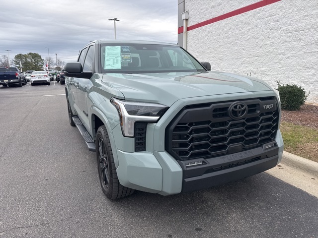 2024 Toyota Tundra SR5's photo