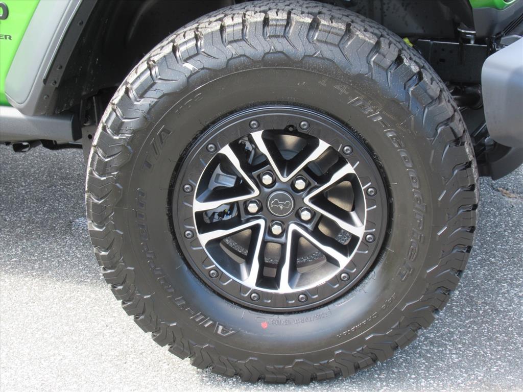 2025 Jeep Wrangler Willys photo 7