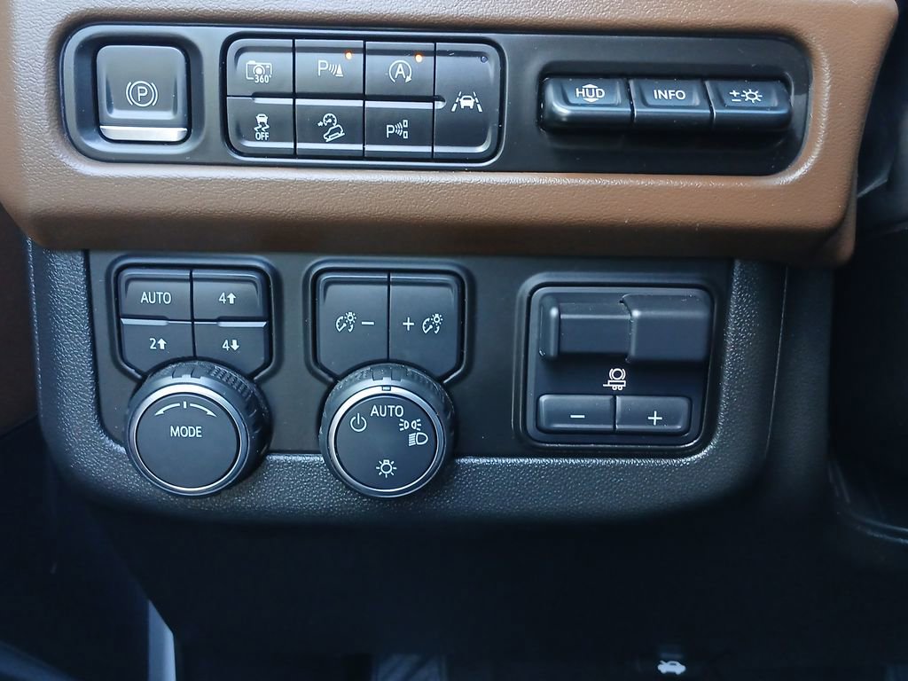 2023 Chevrolet Tahoe High Country photo 18