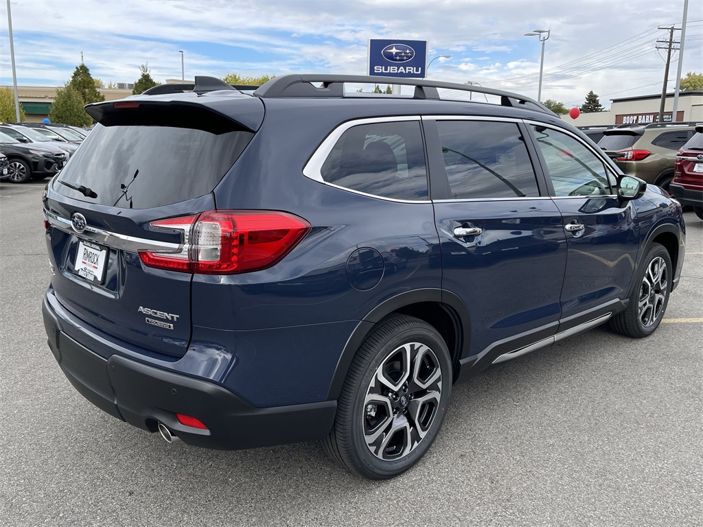2025 Subaru Ascent Touring photo 4