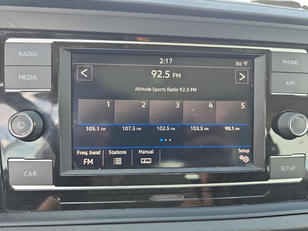 2019 Volkswagen Jetta SE photo 19