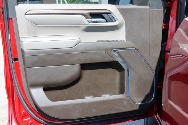 Used 2022 Red Chevrolet LT image 11