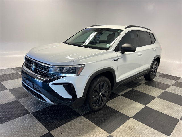2024 Volkswagen Taos S photo 3