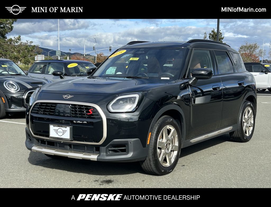 2025 MINI Countryman S's photo