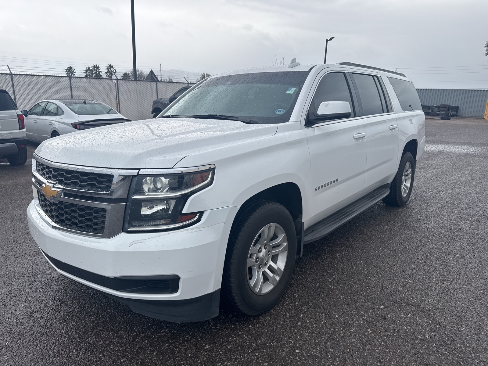 2019 Chevrolet Suburban LS's photo