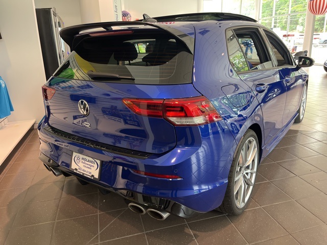 2024 Volkswagen Golf R photo 3