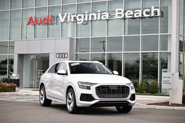 2023 Audi Q8 Premium's photo