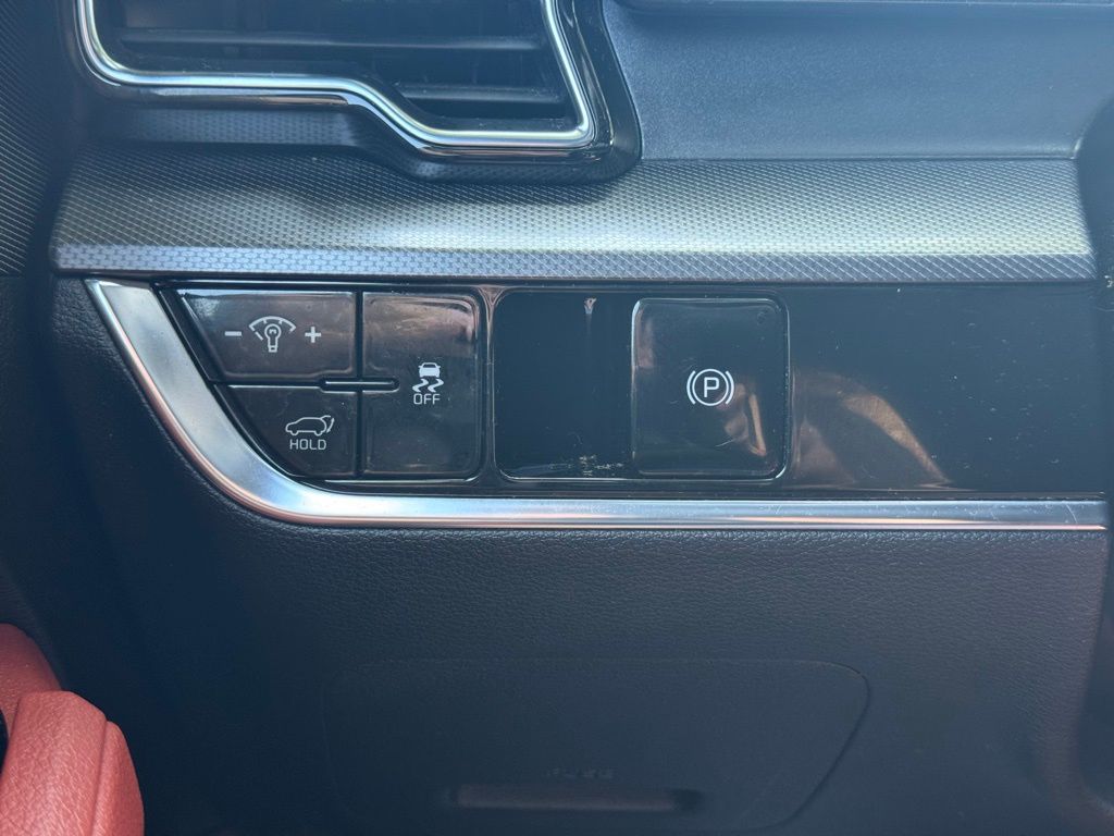 2023 Kia Sportage SX photo 24
