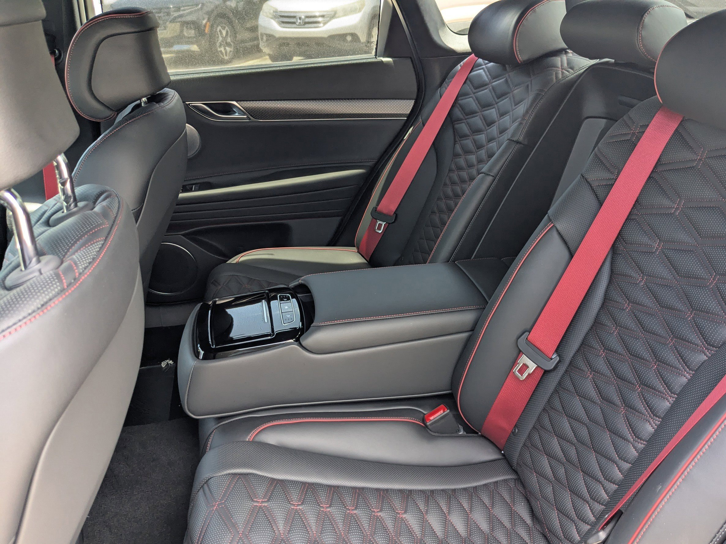 2025 Genesis G80 3.5T Sport Prestige AWD photo 11