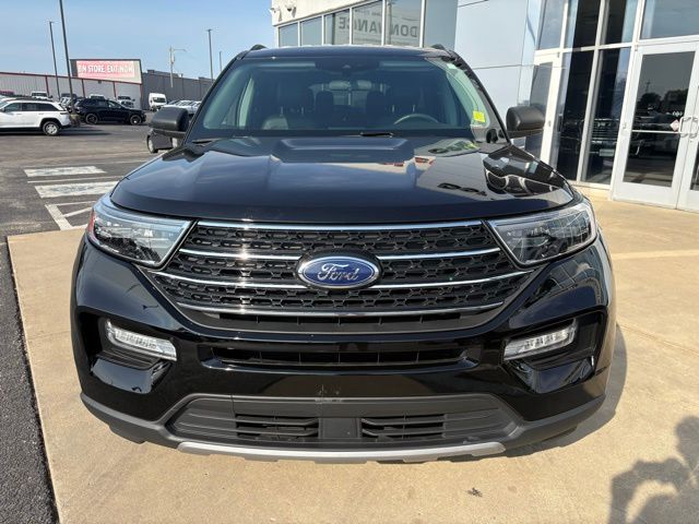 2023 Ford Explorer XLT photo 8