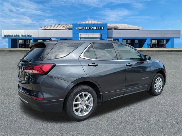 2023 Chevrolet Equinox LT photo 3